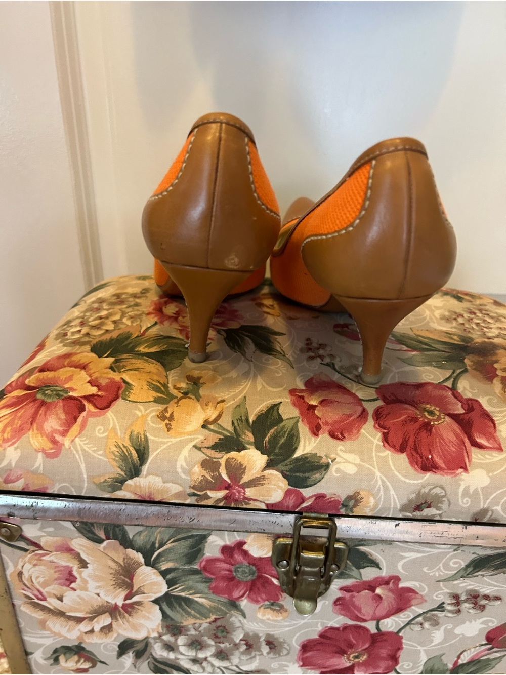 Prada Orange and Tan Pointed-Toe Pumps Vintage - Picture 7 of 10